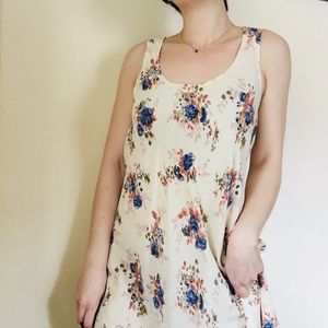Vintage floral sleeveless dress | 100% rayon